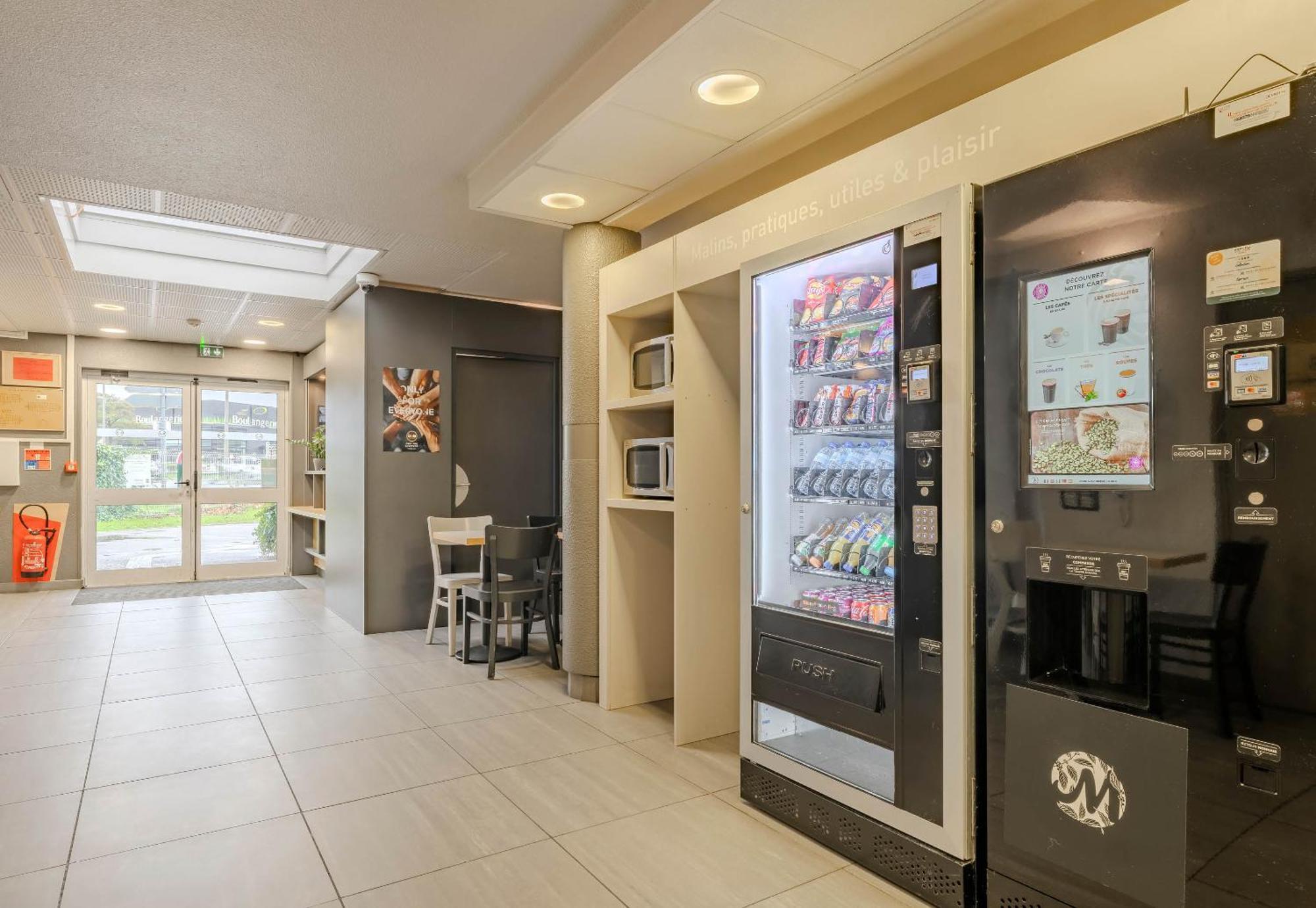 B&B Hotel Calais Centre St Pierre エクステリア 写真